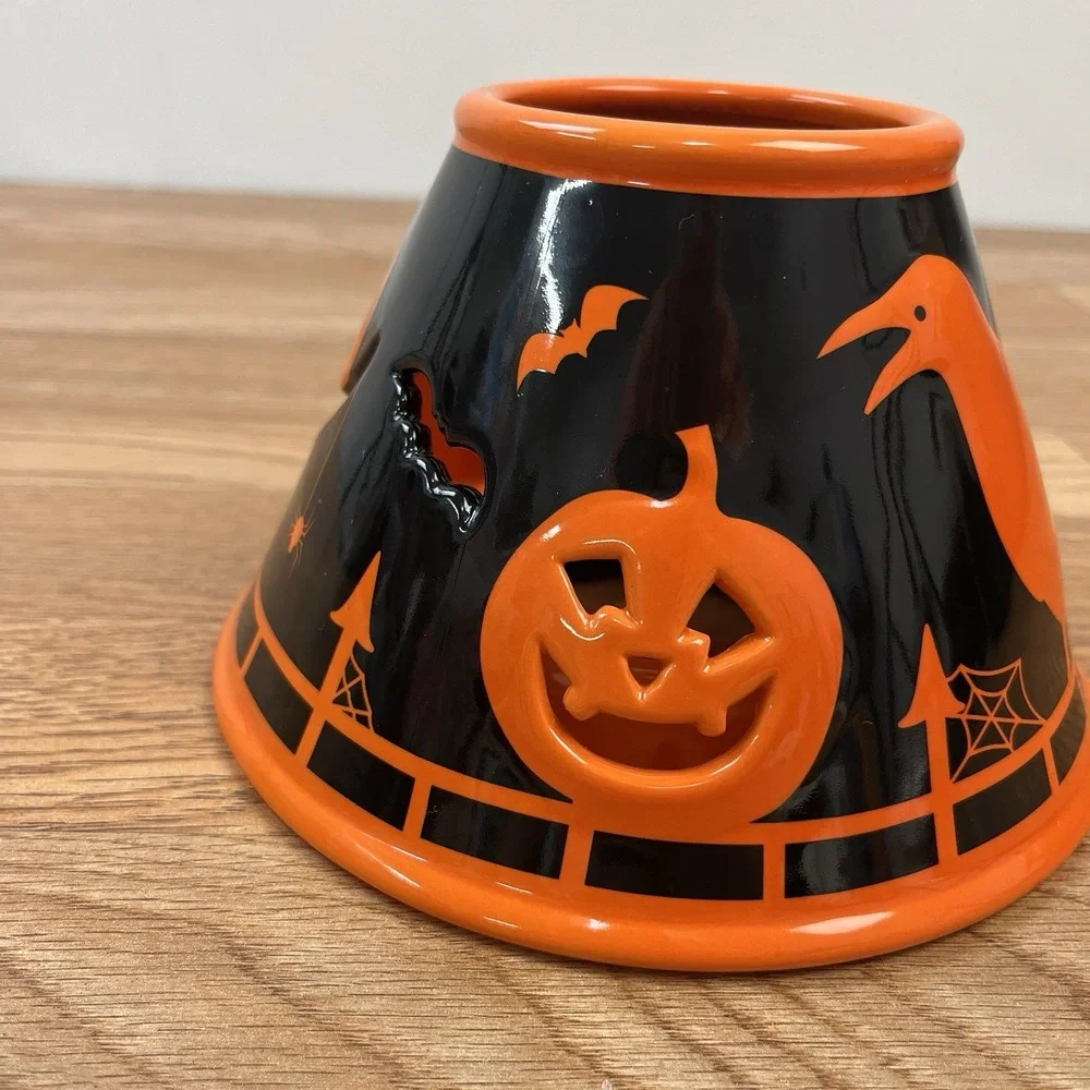 White Barn Candle Company Halloween Ceramic Shade Owl Crow Pumpkins Spiders Bats - Picture 3 of 8